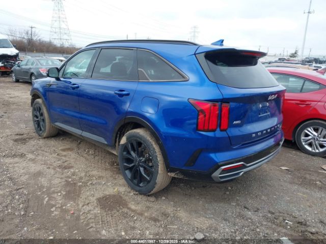 2022 KIA SORENTO 5XYRKDLF5NG121388 Photo 2