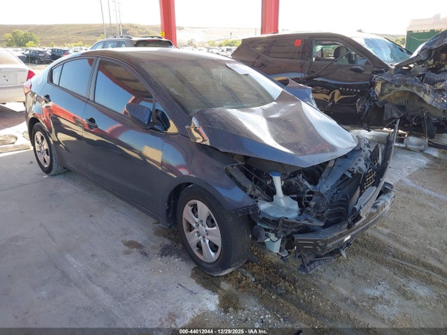 2016 KIA FORTE KNAFK4A62G5563477 Photo 0