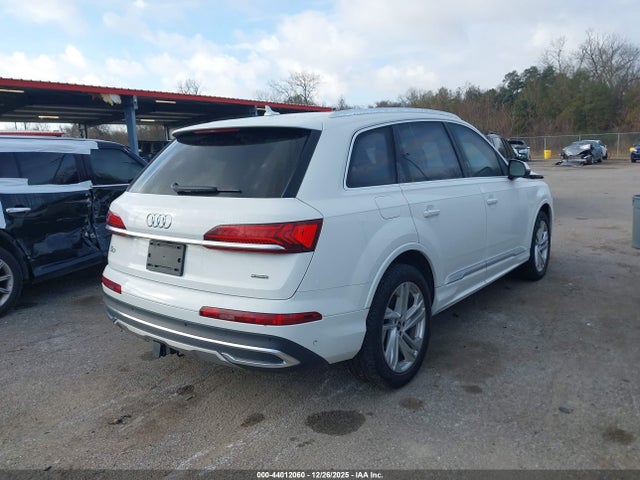 2023 AUDI Q7 WA1ACBF76PD017216 Photo 3