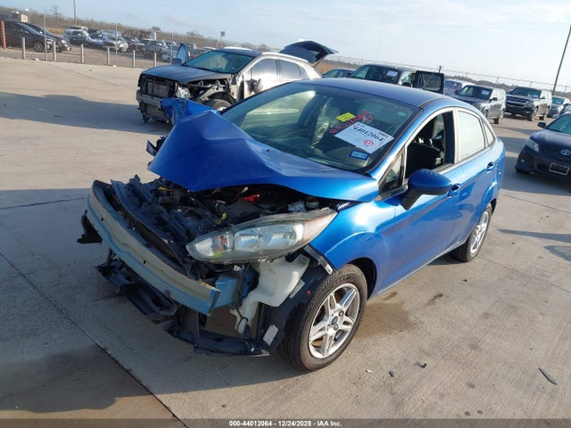 Ford FIESTA SE 2018 3FADP4BJ8JM144135 Image 2