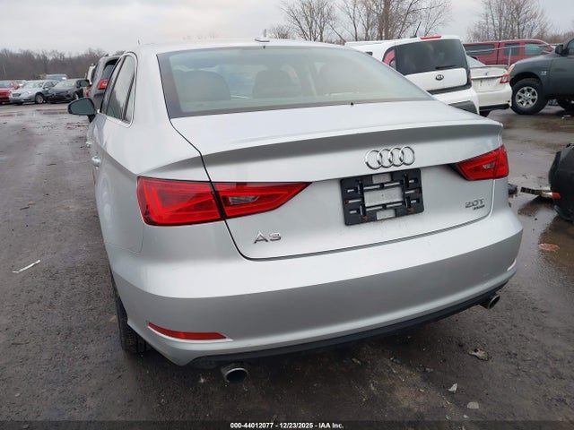 2015 AUDI A3 WAUBFGFF3F1000828 Photo 2