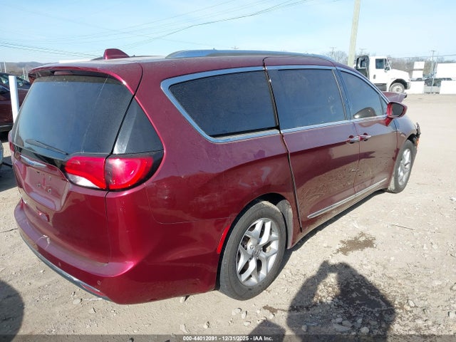 2018 CHRYSLER PACIFICA 2C4RC1EG9JR330236 Photo 3