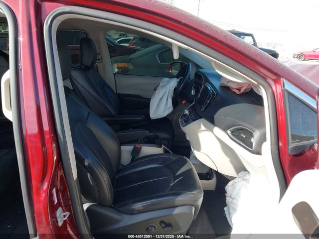 2018 CHRYSLER PACIFICA 2C4RC1EG9JR330236 Photo 4