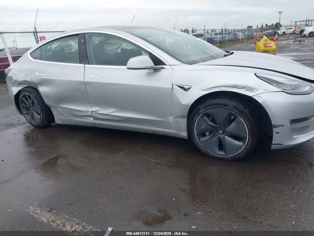 2018 TESLA MODEL 3 5YJ3E1EA0JF004087 Photo 5