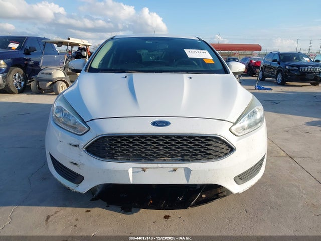 1FADP3K24GL360092 Ford FOCUS SE