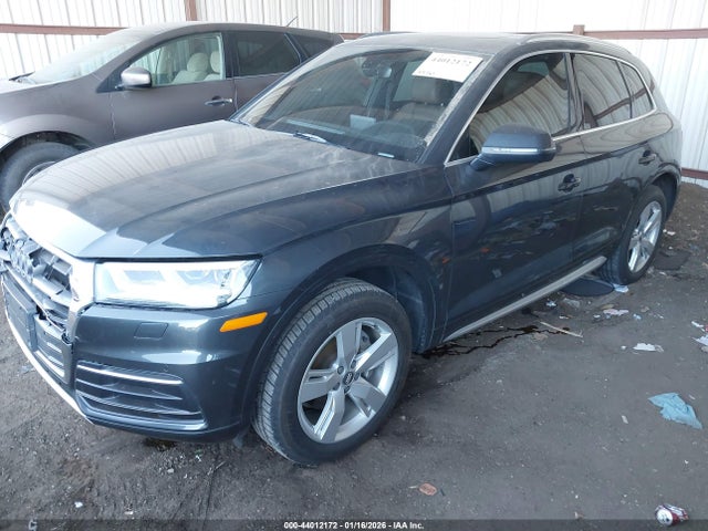 Продаж на аукціоні авто 2018 Audi Q5 2.0t Premium/2.0t Tech Premium, vin: WA1BNAFY4J2105735, номер лоту: 44012172