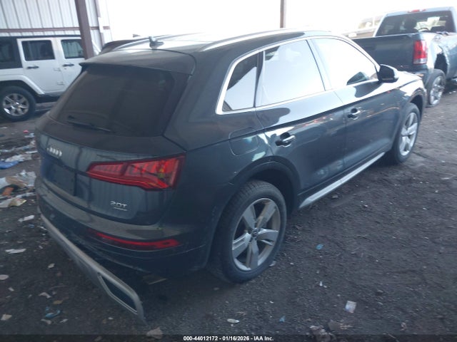 Продаж на аукціоні авто 2018 Audi Q5 2.0t Premium/2.0t Tech Premium, vin: WA1BNAFY4J2105735, номер лоту: 44012172
