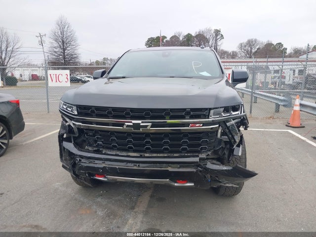 1GNSKPKD1NR301818 Chevrolet Tahoe 4wd Z71