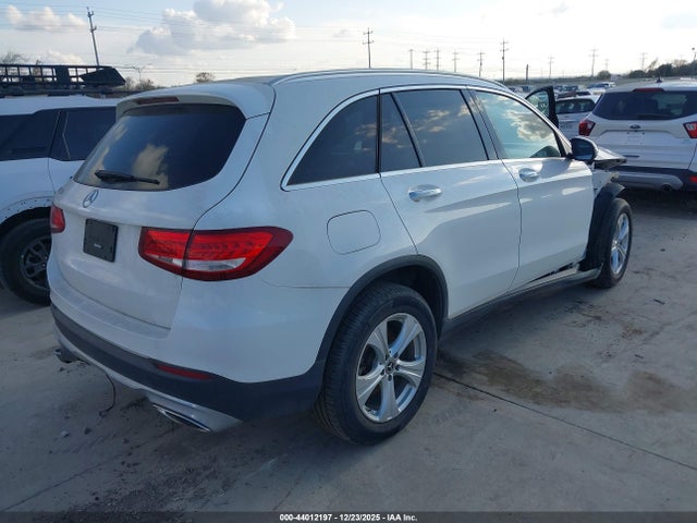 WDC0G4JB8JV044992 Mercedes-Benz m274