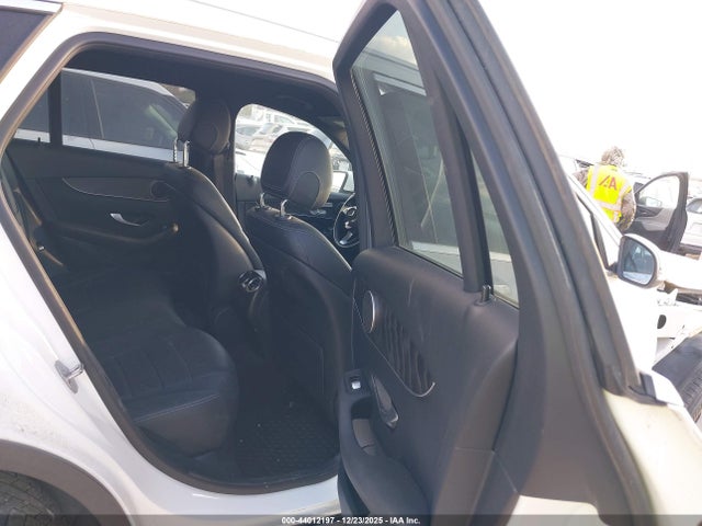 WDC0G4JB8JV044992 Mercedes-Benz m274