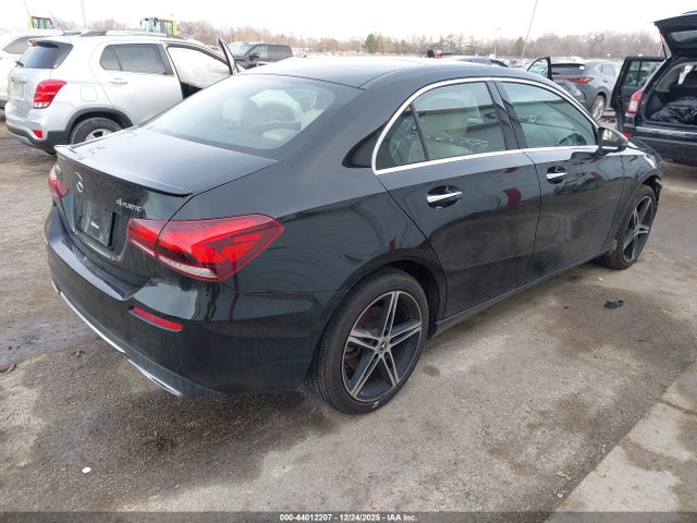 2022 MERCEDES-BENZ A 220 W1K3G4FB0NJ373345 Photo 3