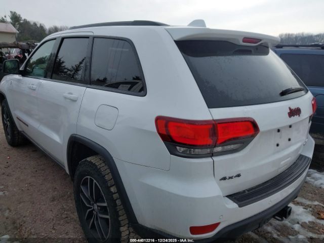 2018 JEEP GRAND CHEROKEE 1C4RJFLG7JC204603 Photo 2