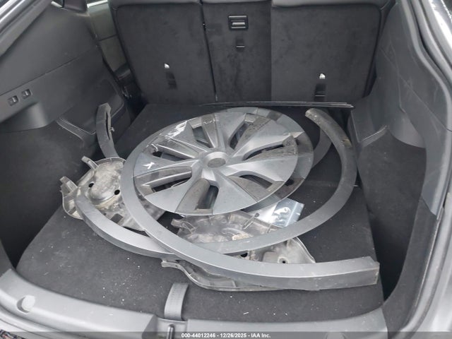 7SAYGAEE5SF216913 Tesla Model Y Long Range Dual Motor All-wheel Drive