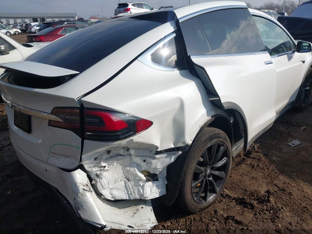 2020 TESLA MODEL X 5YJXCAE2XLF239079 Photo 5