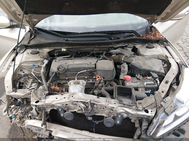 1HGCR2F33HA131690 Honda ACCORD LX