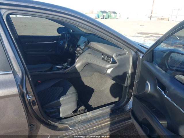 4T1G11AK9MU573278 Toyota CAMRY SE