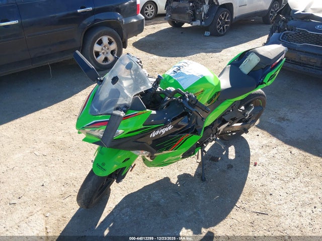 Kawasaki EX400 2023 JKAEXKG13PDAR7903 Image 2