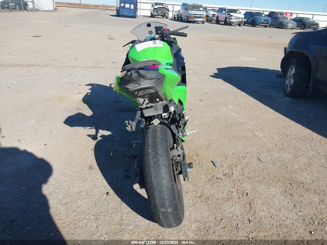 Kawasaki EX400 2023 JKAEXKG13PDAR7903 Image 6