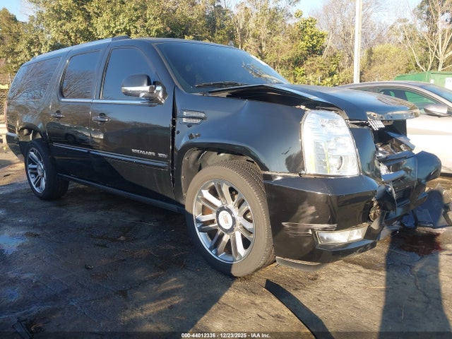 2014 CADILLAC ESCALADE ESV 1GYS4JEFXER233557 Photo 0