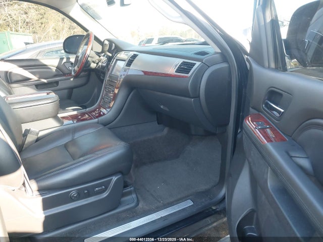 2014 CADILLAC ESCALADE ESV 1GYS4JEFXER233557 Photo 4
