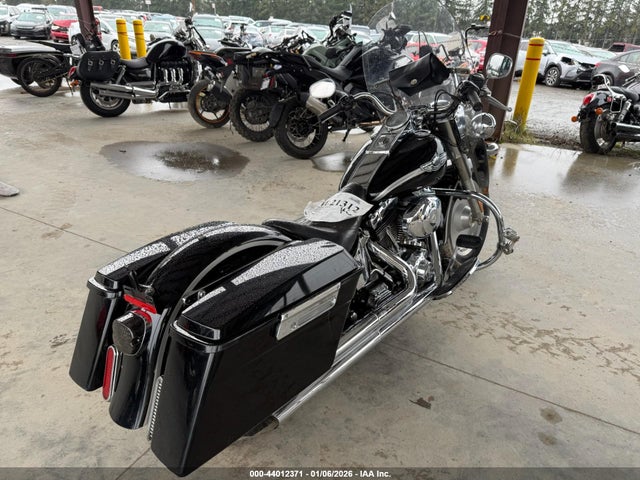 2018 HARLEY-DAVIDSON FLHTK 1HD1KED14JB642031 Photo 3