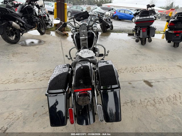 2018 HARLEY-DAVIDSON FLHTK 1HD1KED14JB642031 Photo 5