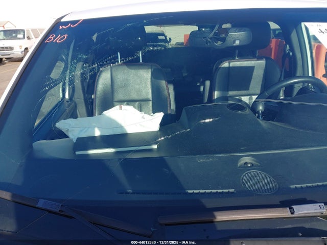 2013 Dodge Grand Caravan R/t მანქანა იყიდება აუქციონზე, vin: 2C4RDGEG2DR752577, აუქციონის ნომერი: 44012380