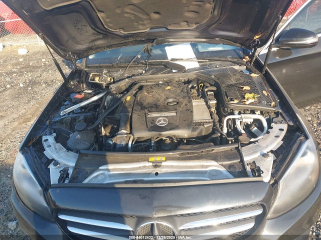 55SWF4KB8HU207567 Mercedes-Benz C 300 4matic