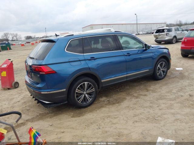 2018 VOLKSWAGEN TIGUAN 3VV3B7AXXJM083870 Photo 3