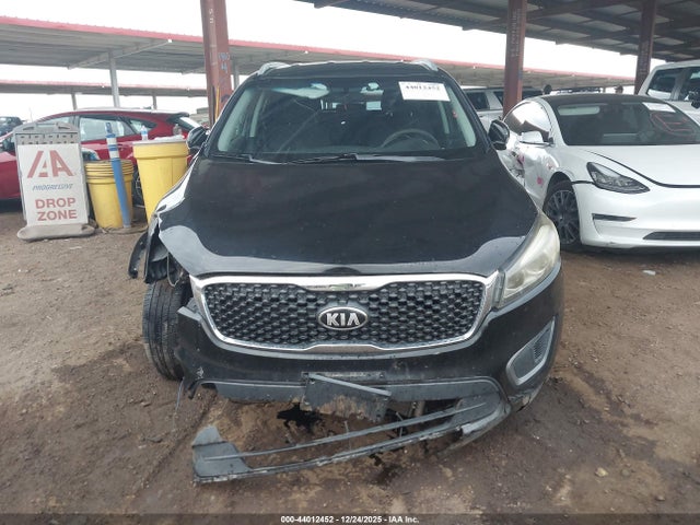5XYPG4A32GG093537 KIA Sorento 2.4l Lx