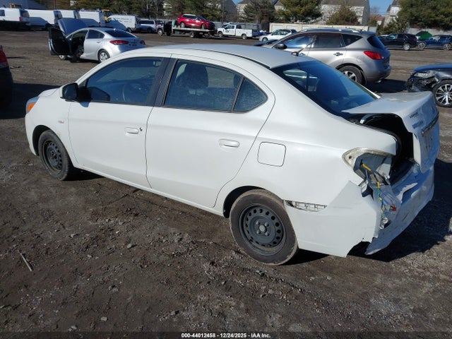 2017 MITSUBISHI MIRAGE G4 ML32F3FJ9HHF05675 Photo 2