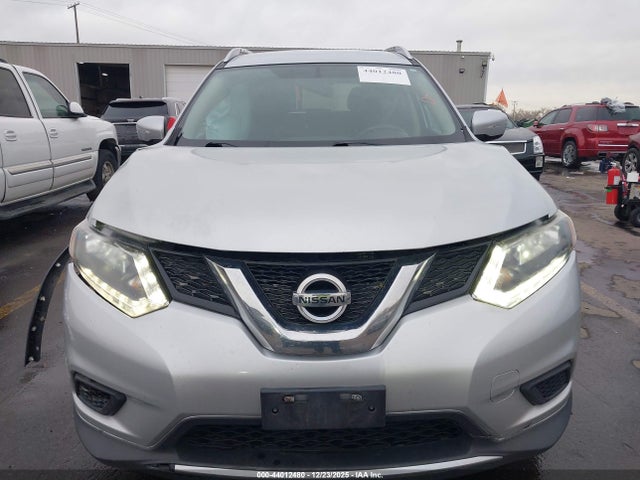 KNMAT2MV6FP504565 Nissan ROGUE SV