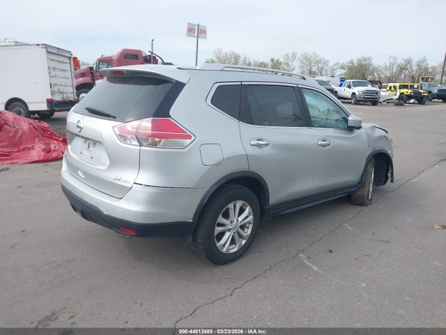 KNMAT2MV6FP504565 Nissan ROGUE SV