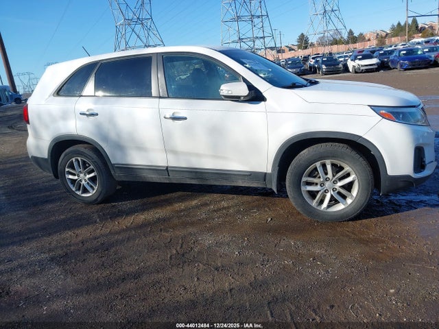 5XYKT3A65EG523214 KIA SORENTO LX