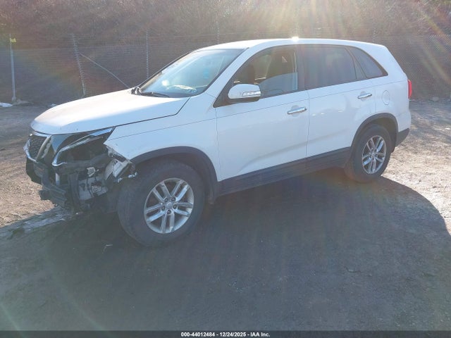 5XYKT3A65EG523214 KIA SORENTO LX