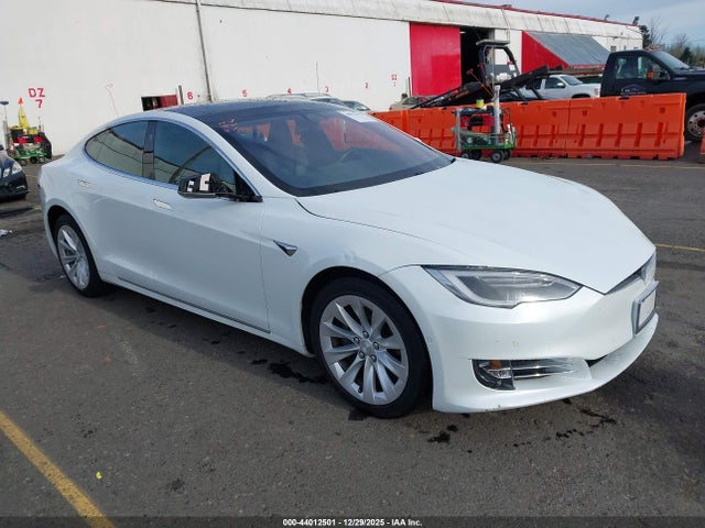 2018 TESLA MODEL S 5YJSA1E22JF277192 Photo 0