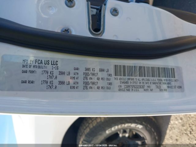 2016 RAM 1500 1C6RR7SM6GS236387 Photo 8