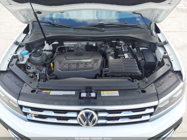 44012586 :رقم المزاد ، 3VV4B7AX4LM178786 vin ، 2020 Volkswagen Tiguan 2.0t Sel Premium R-line مزاد بيع