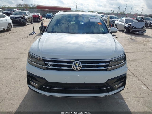 44012586 :رقم المزاد ، 3VV4B7AX4LM178786 vin ، 2020 Volkswagen Tiguan 2.0t Sel Premium R-line مزاد بيع