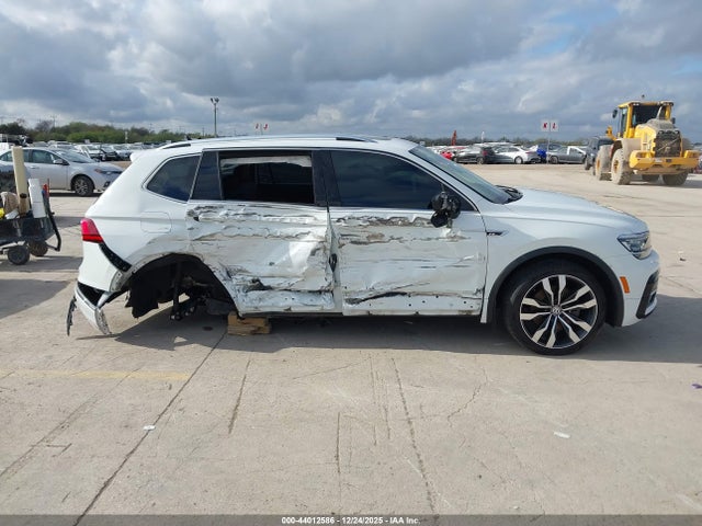 44012586 :رقم المزاد ، 3VV4B7AX4LM178786 vin ، 2020 Volkswagen Tiguan 2.0t Sel Premium R-line مزاد بيع
