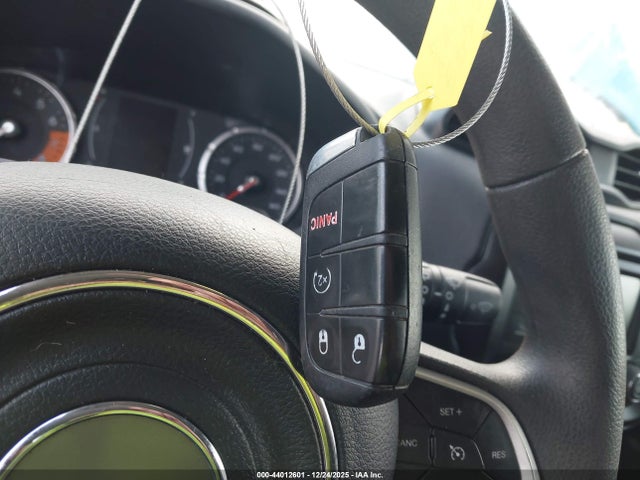 2020 JEEP RENEGADE ZACNJAAB3LPL88989 Photo 10