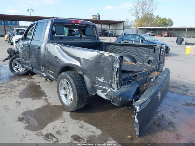 44012608 :رقم المزاد ، 1C6RR6FT2GS332559 vin ، 2016 Ram 1500 Express مزاد بيع