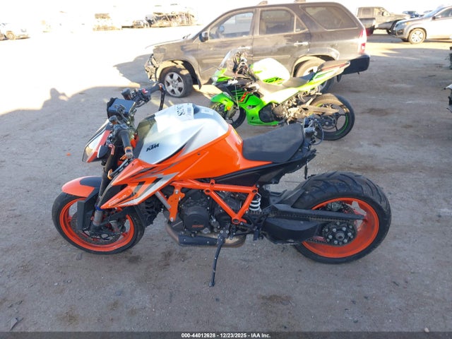 KTM 1290 Super Duke R 2022 VBKV39401NM952399 Image 12