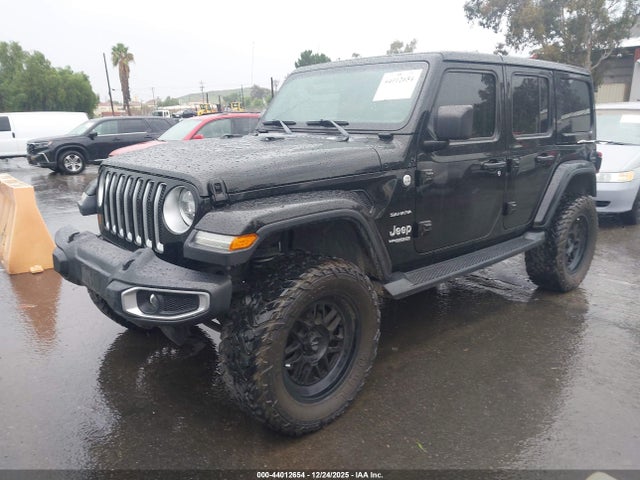 1C4HJXEN9JW185743 Jeep Wrangler Unlimited Sahara 4x4