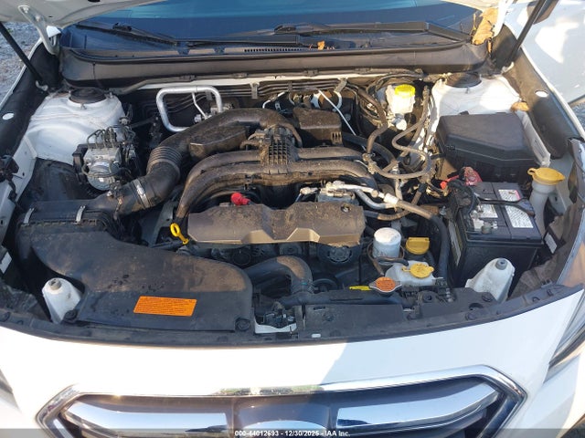 Subaru Outback 2.5i Premium 2018 4S4BSAFC6J3276186 Image 10