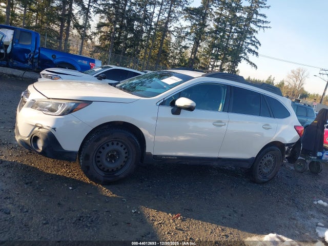 Subaru Outback 2.5i Premium 2018 4S4BSAFC6J3276186 Image 14