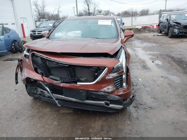 2019 CADILLAC XT4 1GYFZCR49KF116654 Photo 5