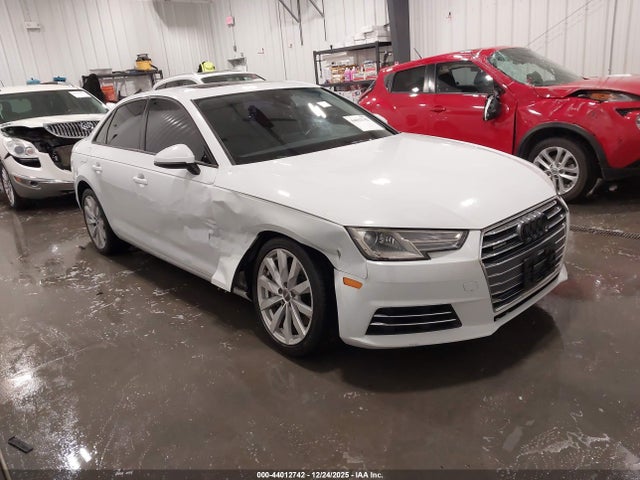 2017 AUDI A4 WAUANAF47HN031733 Photo 0