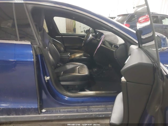 2015 TESLA MODEL S 5YJSA1S29FF095047 Photo 4