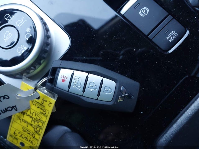 2025 MITSUBISHI OUTLANDER JA4J4VA81SZ047069 Photo 10